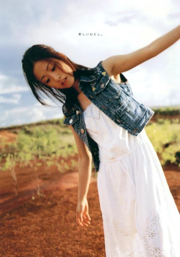 上戸彩 上户彩  PB写真集_上户彩《Breath》治愈系清纯写真，演绎公路旅拍与室内居家自然风情第82张图片