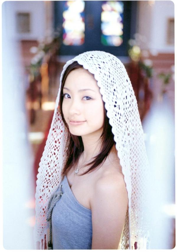 上戸彩 上户彩  PB写真集_上户彩《Breath》治愈系清纯写真，演绎公路旅拍与室内居家自然风情第93张图片
