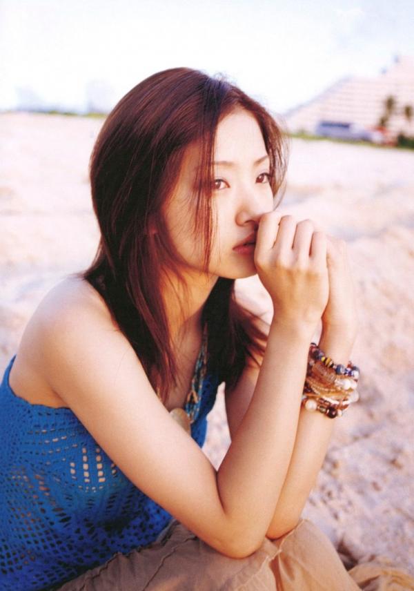 上戸彩 上户彩  PB写真集_上户彩《Breath》治愈系清纯写真，演绎公路旅拍与室内居家自然风情第111张图片