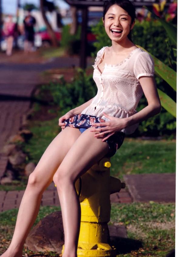 中村静香   中村静香写真集『溢れるものが止められなくなったのは、私のネジが馬鹿になったんだ。きっと。』高清户外私房性感美图赏析第20张图片