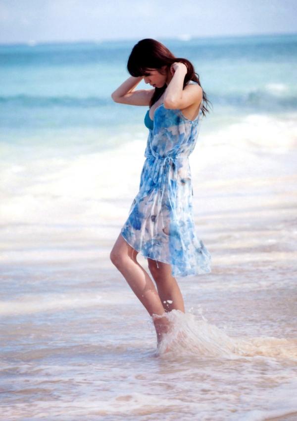 中村静香   PB写真集_中村静香《Afureru》高清套图_清新泳装比基尼户外沙滩写真第43张图片