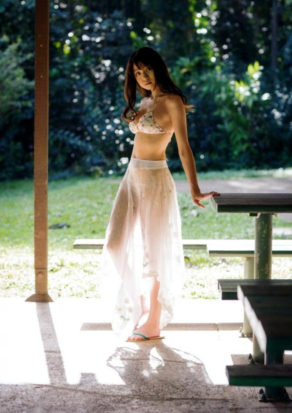 中村静香   PB写真集_中村静香《Afureru》高清套图_清新泳装比基尼户外沙滩写真第45张图片