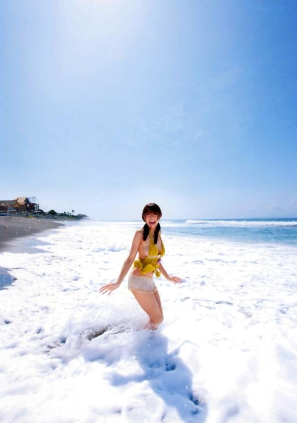 中村静香   PB写真集_中村静香《HUG ハグ》户外花园透视诱惑私房美图集[85P]第21张图片