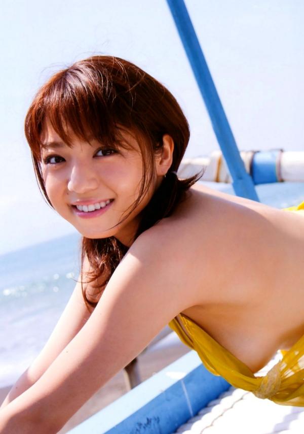 中村静香   PB写真集_中村静香《HUG ハグ》户外花园透视诱惑私房美图集[85P]第25张图片