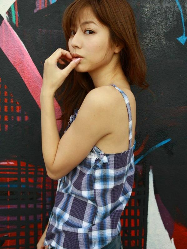 杉本有美   Sabra杉本有美《STARTING OVER》高清写真集：清新海边风情与时尚街拍，尽显绝美女神诱惑魅力第38张图片