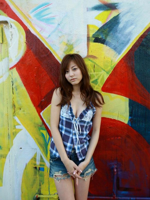 杉本有美   Sabra杉本有美《STARTING OVER》高清写真集：清新海边风情与时尚街拍，尽显绝美女神诱惑魅力第39张图片