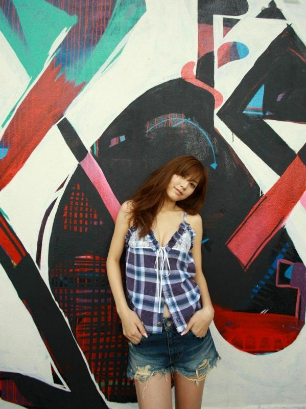 杉本有美   Sabra杉本有美《STARTING OVER》高清写真集：清新海边风情与时尚街拍，尽显绝美女神诱惑魅力第49张图片