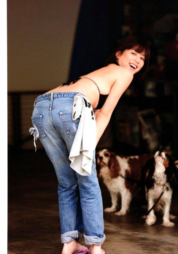 杉本有美   杉本有美写真集《Deep Breath》私房诱惑系列，居家清纯装扮与极致性感美照合集第29张图片