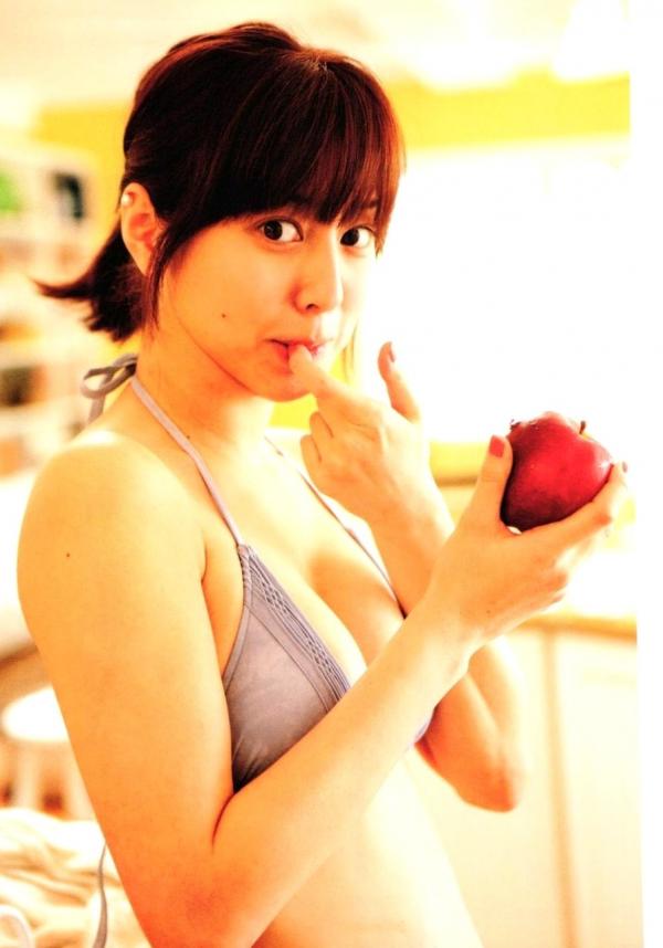 杉本有美   杉本有美写真集《Deep Breath》私房诱惑系列，居家清纯装扮与极致性感美照合集第49张图片