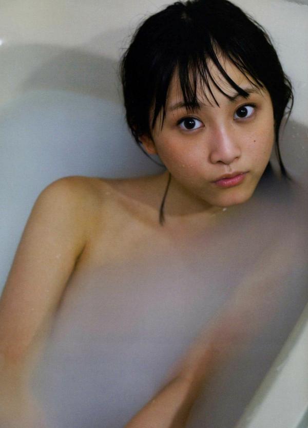 松井玲奈 松井玲奈  PB写真集_松井玲奈《Kingyo》日系纯欲校服制服美少女户外街拍写真第5张图片