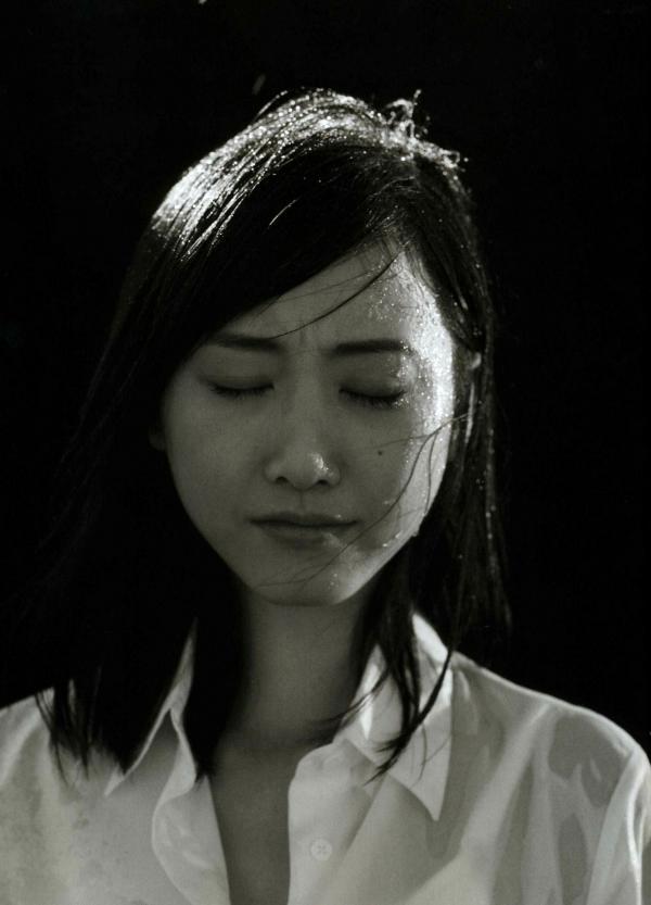 松井玲奈 松井玲奈  PB写真集_松井玲奈《Kingyo》日系纯欲校服制服美少女户外街拍写真第18张图片