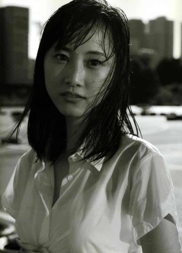 松井玲奈 松井玲奈  PB写真集_松井玲奈《Kingyo》日系纯欲校服制服美少女户外街拍写真第22张图片