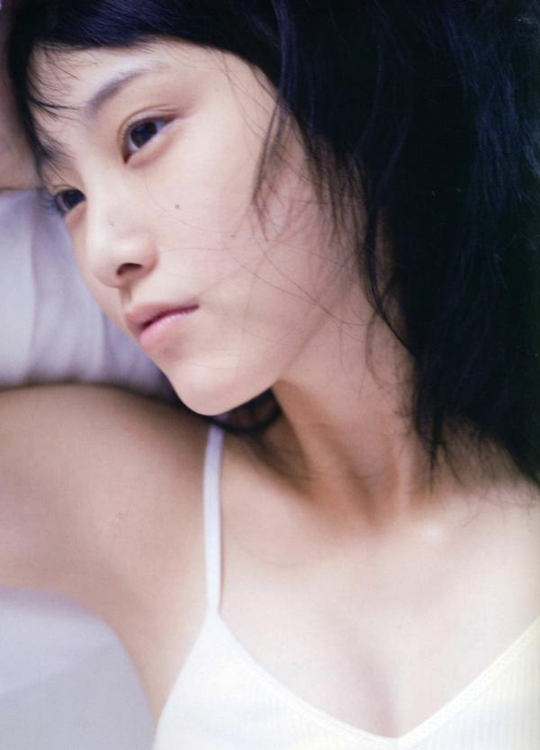 松井玲奈 松井玲奈  PB写真集_松井玲奈《Kingyo》日系纯欲校服制服美少女户外街拍写真第86张图片