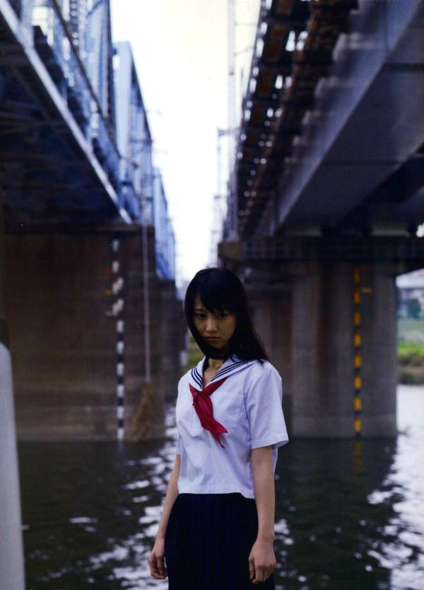 松井玲奈 松井玲奈  PB写真集_松井玲奈《Kingyo》日系纯欲校服制服美少女户外街拍写真第120张图片