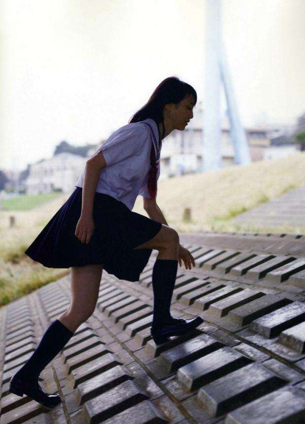 松井玲奈 松井玲奈  PB写真集_松井玲奈《Kingyo》日系纯欲校服制服美少女户外街拍写真第121张图片