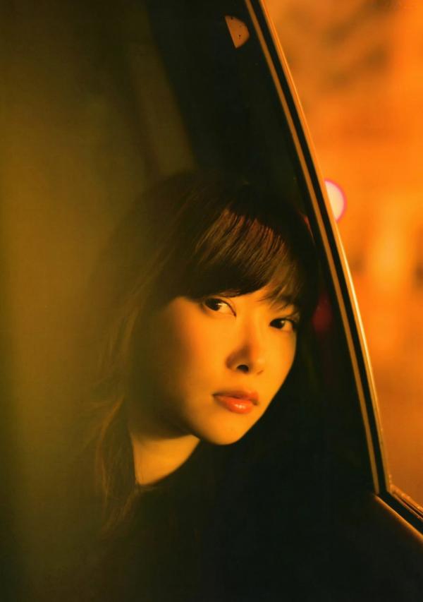 指原莉乃 指原莉乃  PB写真集_指原莉乃《スキャンダル中毒》：日系唯美私房摄影，朦胧剪影下的多面魅力，清纯与成熟并存的极品大尺度写真第5张图片