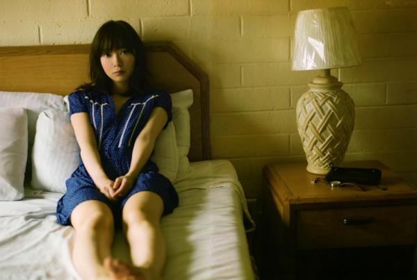指原莉乃 指原莉乃  PB写真集_指原莉乃《スキャンダル中毒》：日系唯美私房摄影，朦胧剪影下的多面魅力，清纯与成熟并存的极品大尺度写真第11张图片