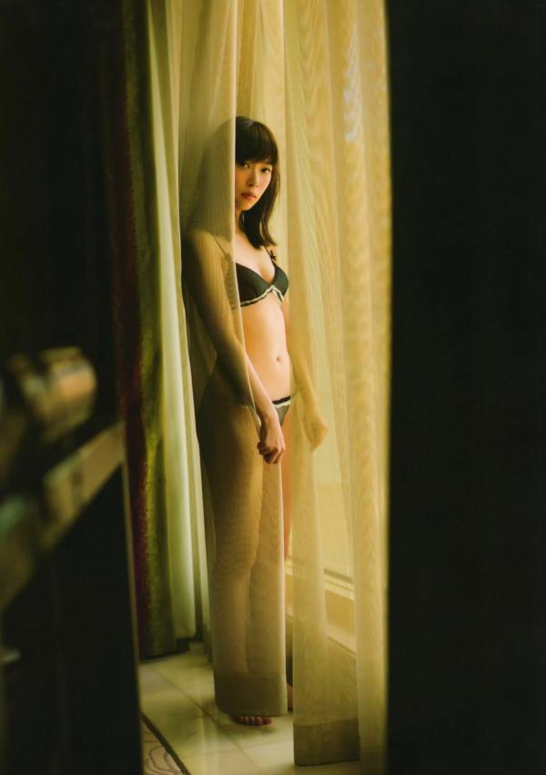 指原莉乃 指原莉乃  PB写真集_指原莉乃《スキャンダル中毒》：日系唯美私房摄影，朦胧剪影下的多面魅力，清纯与成熟并存的极品大尺度写真第32张图片