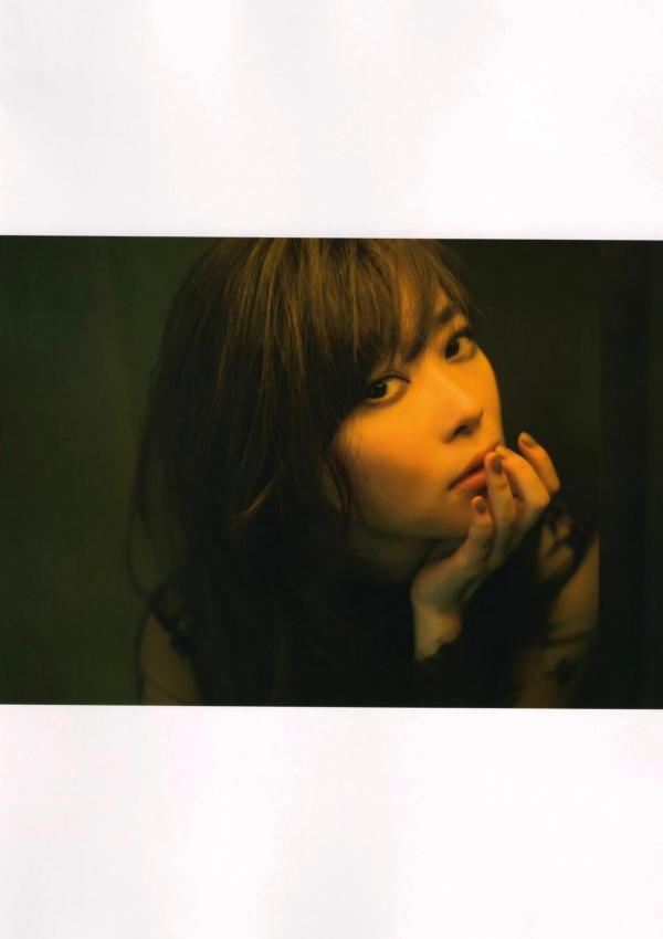 指原莉乃 指原莉乃  PB写真集_指原莉乃《スキャンダル中毒》：日系唯美私房摄影，朦胧剪影下的多面魅力，清纯与成熟并存的极品大尺度写真第75张图片