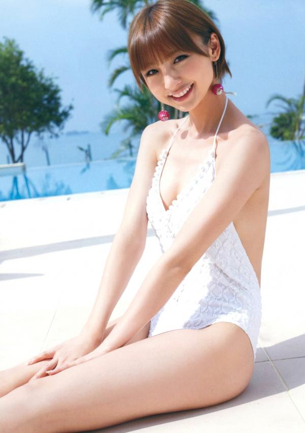 篠田麻里子 篠田麻里子  PB写真集_篠田麻里子《Memories》完全版_清纯甜美_夏日海滩泳池度假_湿身诱惑写真第104张图片