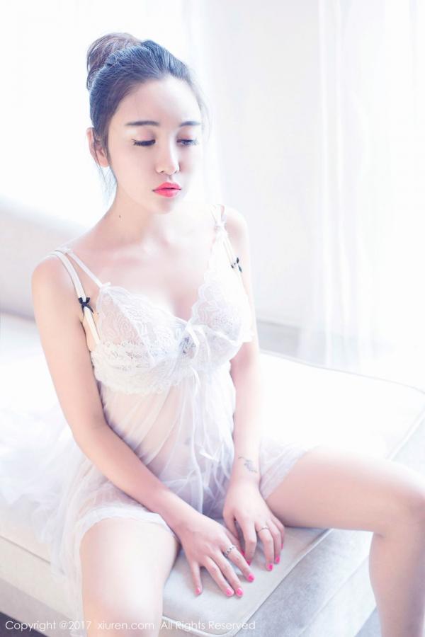 李梓熙  李梓熙写真放松 白色蕾丝睡衣第26张图片