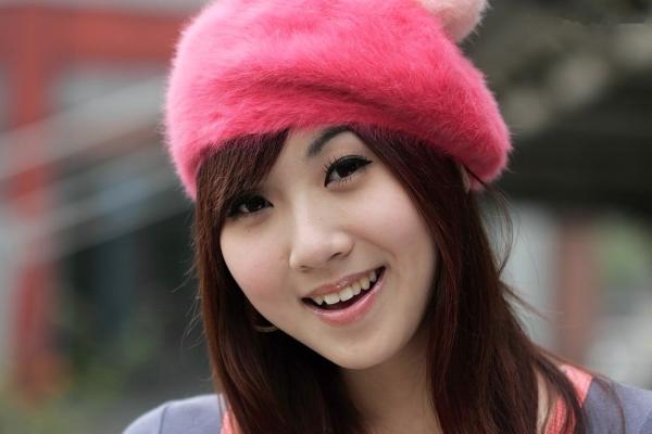 董洁 董洁  台湾正妹Angel清新甜美户外街拍写真，黑丝搭配时尚穿搭展现灵动女神范儿第12张图片