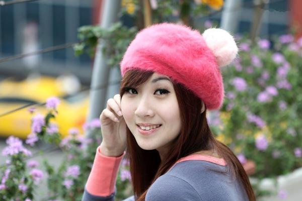 董洁 董洁  台湾正妹Angel清新甜美户外街拍写真，黑丝搭配时尚穿搭展现灵动女神范儿第14张图片