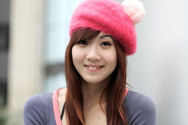 董洁 董洁  台湾正妹Angel清新甜美户外街拍写真，黑丝搭配时尚穿搭展现灵动女神范儿第16张图片