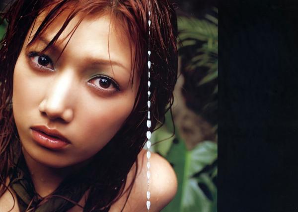 後藤真希 后藤真希  PB写真集_後藤真希《Dear...》户外漫步与简约私房，气质女神清纯与性感并存，经典日系写真集[32P]第8张图片