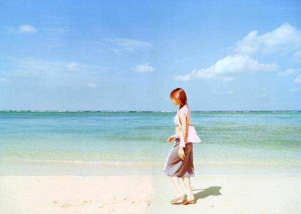後藤真希 后藤真希  PB写真集_後藤真希《Dear...》户外漫步与简约私房，气质女神清纯与性感并存，经典日系写真集[32P]第16张图片
