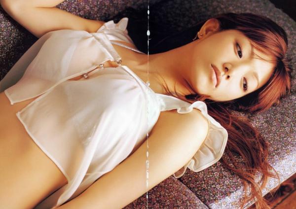 後藤真希 后藤真希  PB写真集_後藤真希《Dear...》户外漫步与简约私房，气质女神清纯与性感并存，经典日系写真集[32P]第22张图片