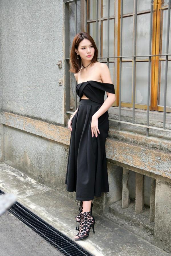 王涵筠 王涵筠  台湾正妹 Kate 黑裙街拍写真，优雅气质散发迷人御姐范儿第12张图片