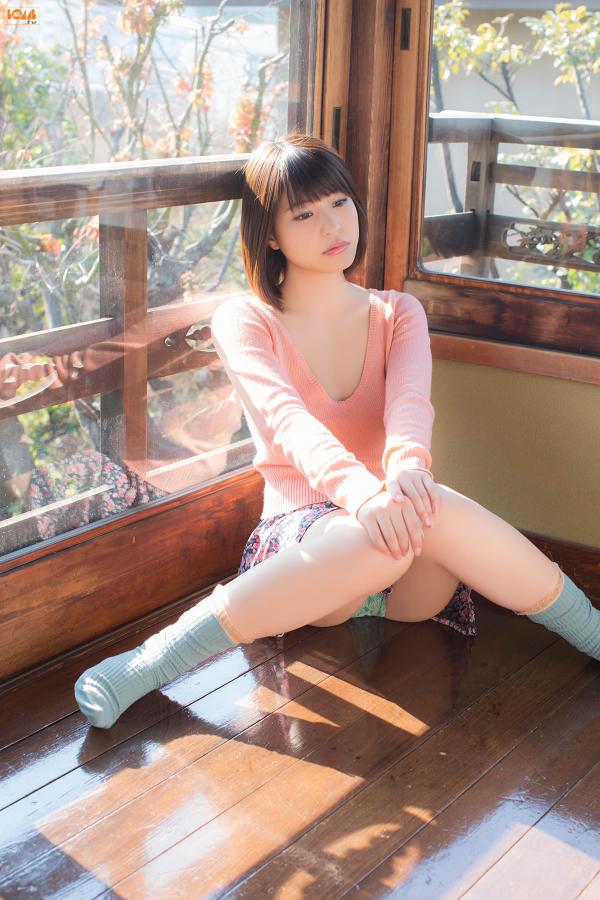 岸明日香 岸明日香 [BOMB.tv]高清写真图GRAVURE Channel 2014年05月号 Kuramochi Asuka 岸明日香第11张图片