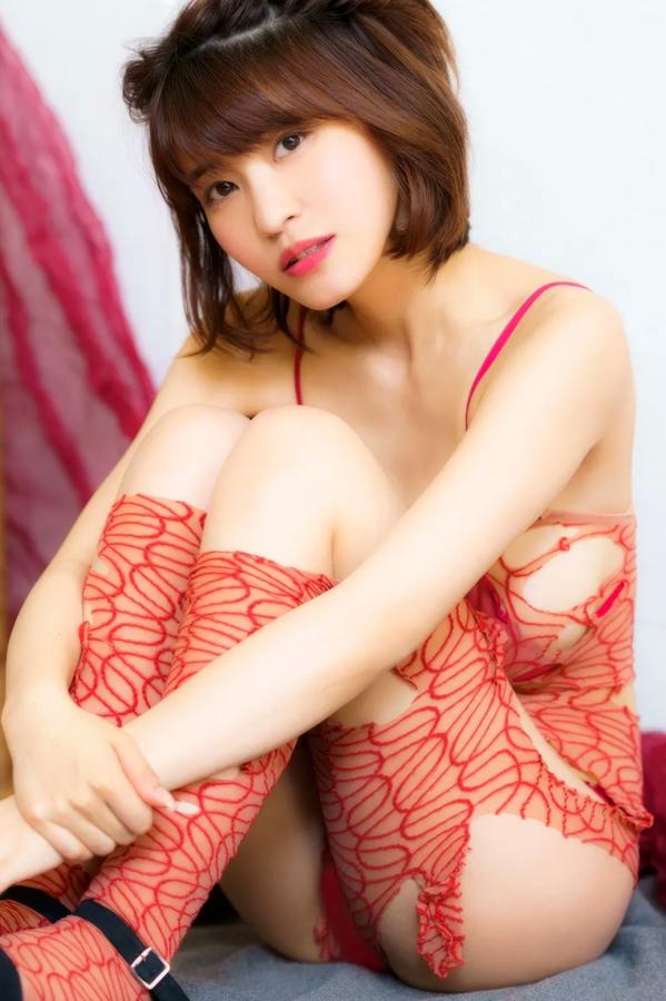 岸明日香 岸明日香  岸明日香 - DX 揺れるG捜査線！清新家居比基尼与优雅吊带裙性感写真第16张图片