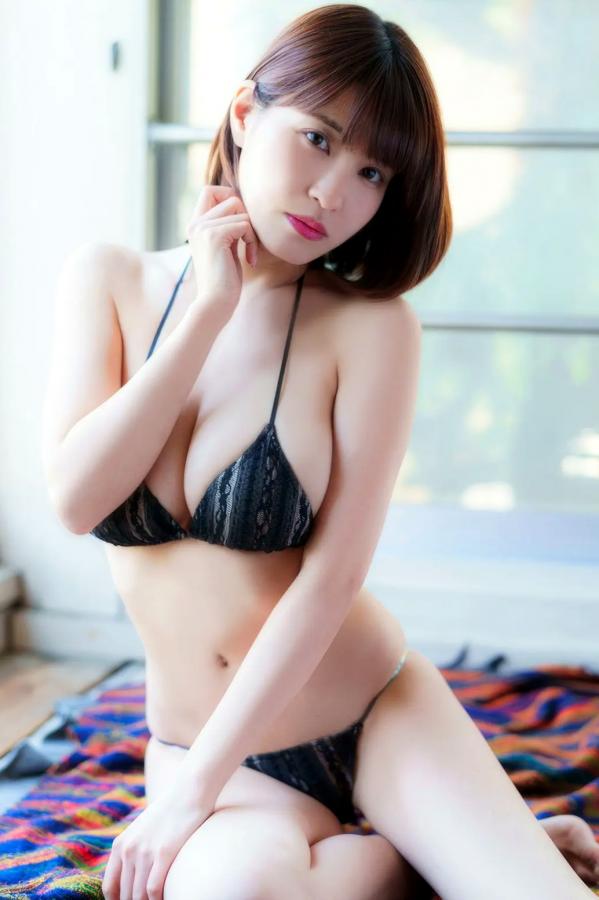 岸明日香 岸明日香  岸明日香 - DX 揺れるG捜査線！清新家居比基尼与优雅吊带裙性感写真第45张图片