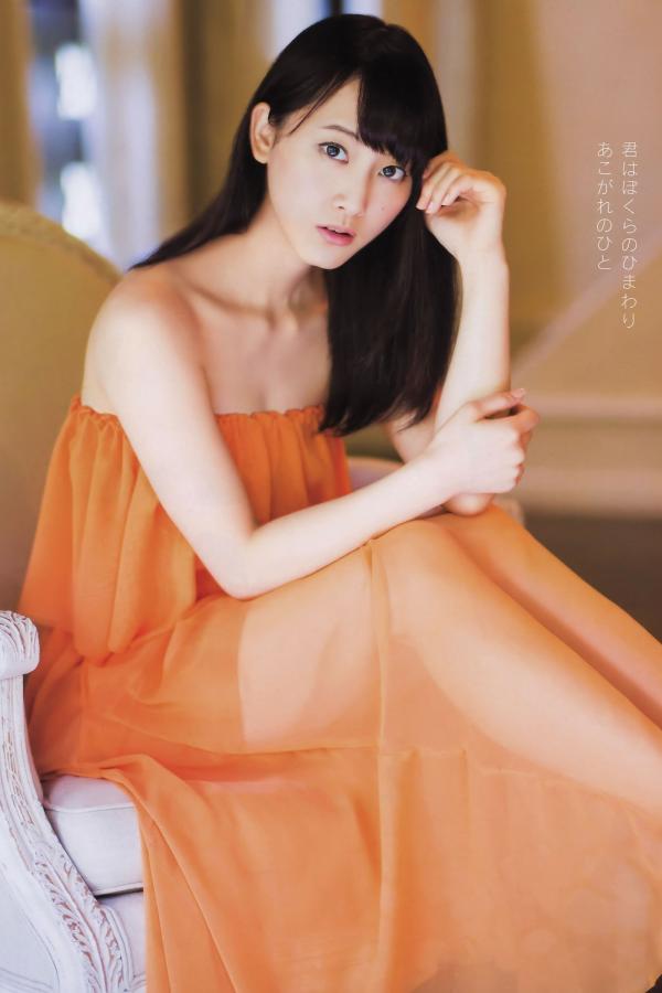 白石麻衣  [Bomb Magazine]高清写真图2014.08 09 乃木坂46 SKE48第35张图片