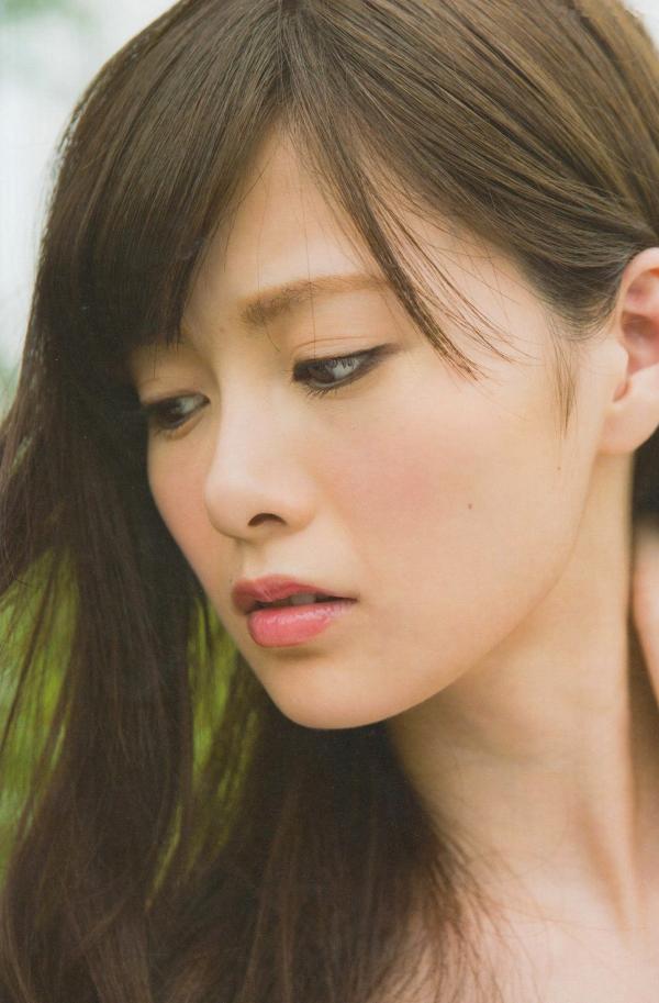 白石麻衣   PB写真集_白石麻衣《清純な大人》居家私房与唯美沙滩比基尼写真 [94P]第8张图片