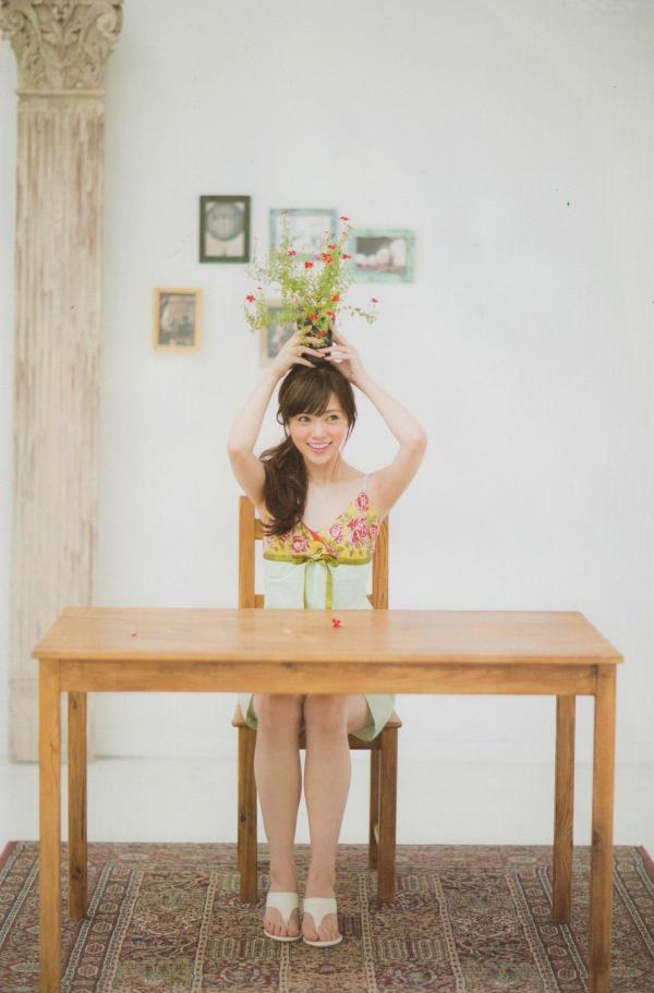 白石麻衣   PB写真集_白石麻衣《清純な大人》居家私房与唯美沙滩比基尼写真 [94P]第9张图片