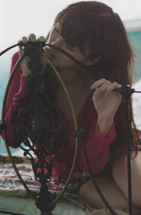 白石麻衣   PB写真集_白石麻衣《清純な大人》居家私房与唯美沙滩比基尼写真 [94P]第86张图片