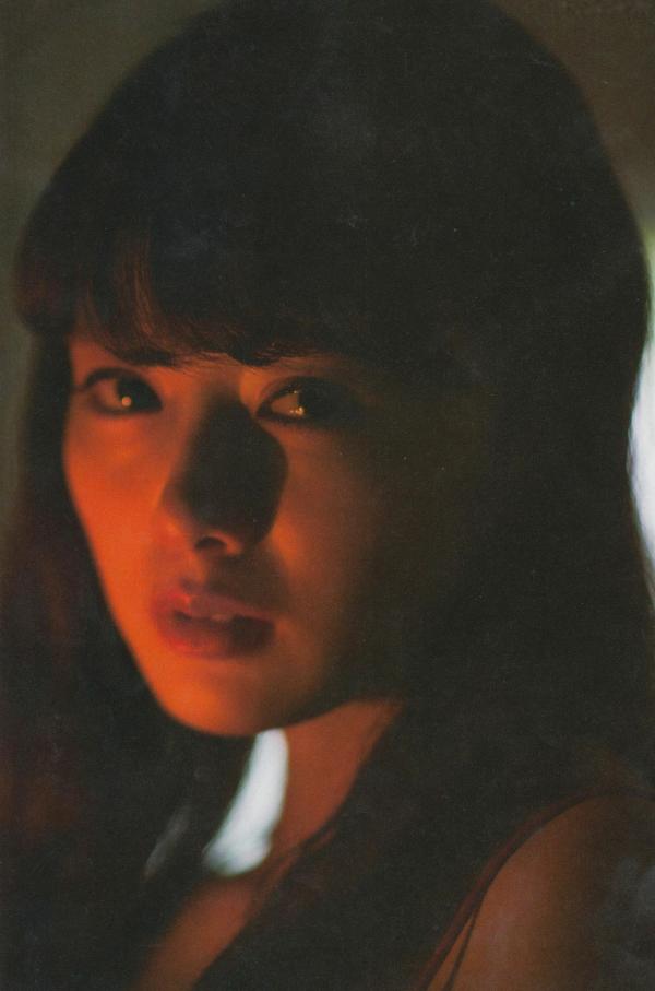 白石麻衣   PB写真集_白石麻衣《清純な大人》居家私房与唯美沙滩比基尼写真 [94P]第93张图片