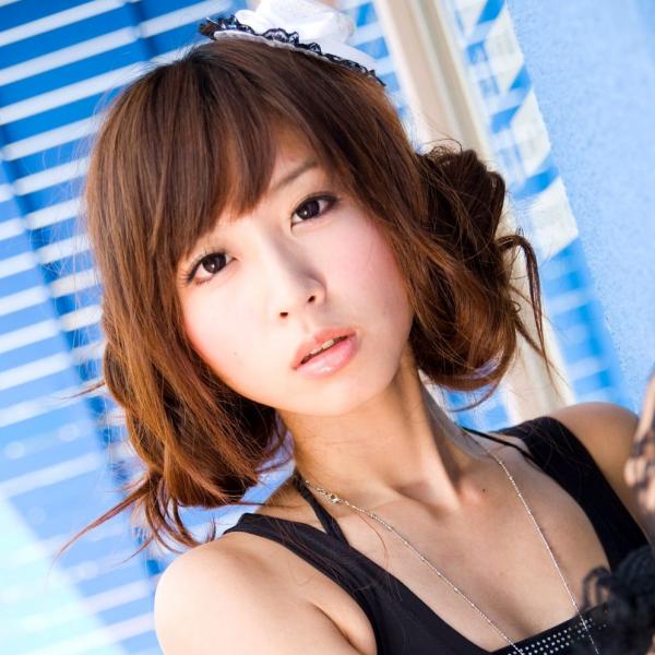 洪诗涵 洪诗  台湾正妹洪诗/洪诗涵清新户外写真：甜美街拍，展现邻家女孩治愈系青春活力第38张图片