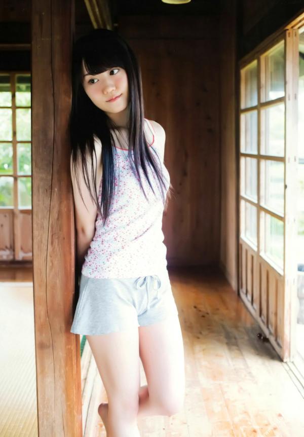 小倉唯 小仓唯  Yui Ogura小仓唯《ゆいはたち》清新少女元气写真集，户外自然风光与居家可爱造型完美结合，极具青春活力，治愈系女神甜美演绎第92张图片