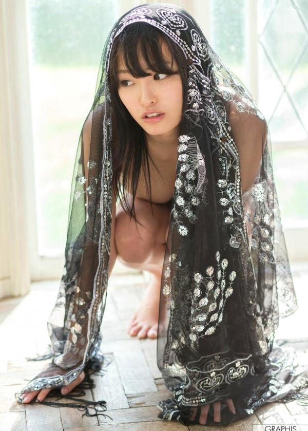 柚月あい 柚月亚衣  Graphis_柚月あい《Yuzuiro》私房写真集_清纯甜美与内衣诱惑的极致视觉盛宴第5张图片