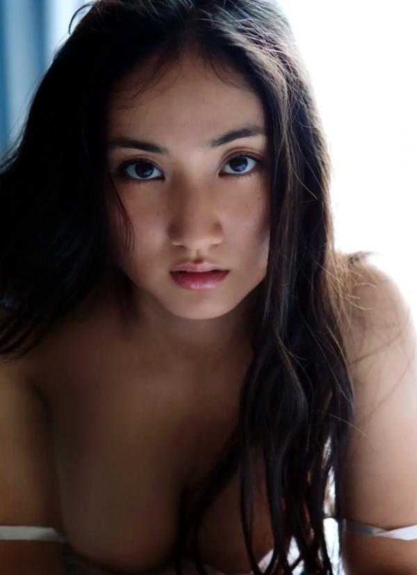 紗綾 入江纱绫  紗綾写真集：唯美浴室湿身诱惑，光影交织下的私房艺术大片第21张图片