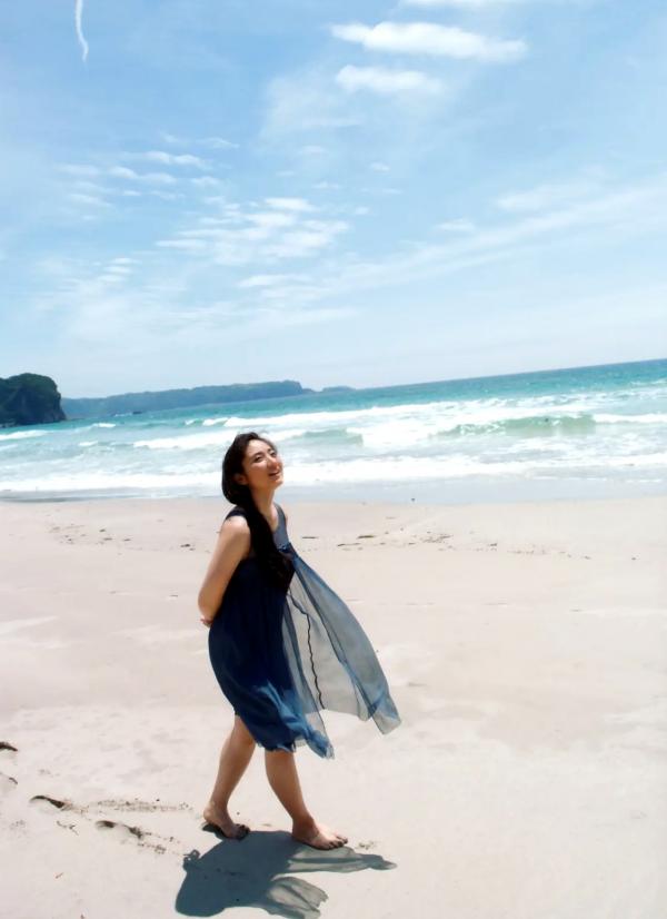 紗綾 入江纱绫  紗綾写真集：唯美浴室湿身诱惑，光影交织下的私房艺术大片第22张图片