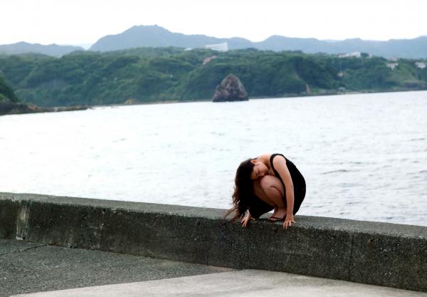 紗綾 入江纱绫  紗綾写真集：唯美浴室湿身诱惑，光影交织下的私房艺术大片第64张图片