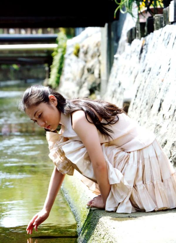紗綾 入江纱绫  紗綾写真集：唯美浴室湿身诱惑，光影交织下的私房艺术大片第80张图片