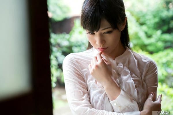 高橋しょう子 高崎圣子  Graphis 高桥しょう子 《Noble bomb》 日系清纯写真，精致日式庭院下展现迷人气质第7张图片