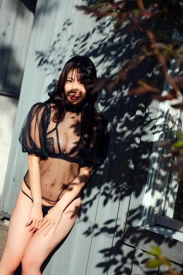 鈴木ふみ奈 铃木富美奈  鈴木ふみ奈 - ふわとろハニー vol.1 居家私房写真系列，极致甜美蕾丝内衣风格，展现傲人曲线与诱惑魅力第41张图片