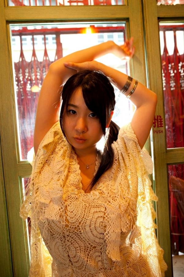 桐山瑠衣 桐山瑠衣  桐山瑠衣《極上☆グラビアガールズ》高清写真集：童颜巨乳极致诱惑，清新户外与私房浴室系列第43张图片